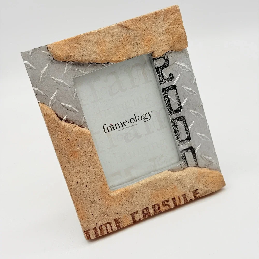 United Design Corp Frame-ology Time Capsule 2000 Industrial Diamond Plate Frame